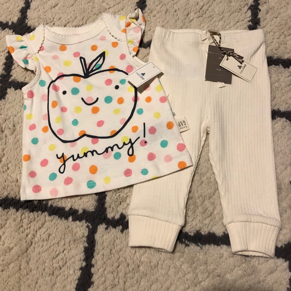 Baby Gap organic cotton 3-6 mo set